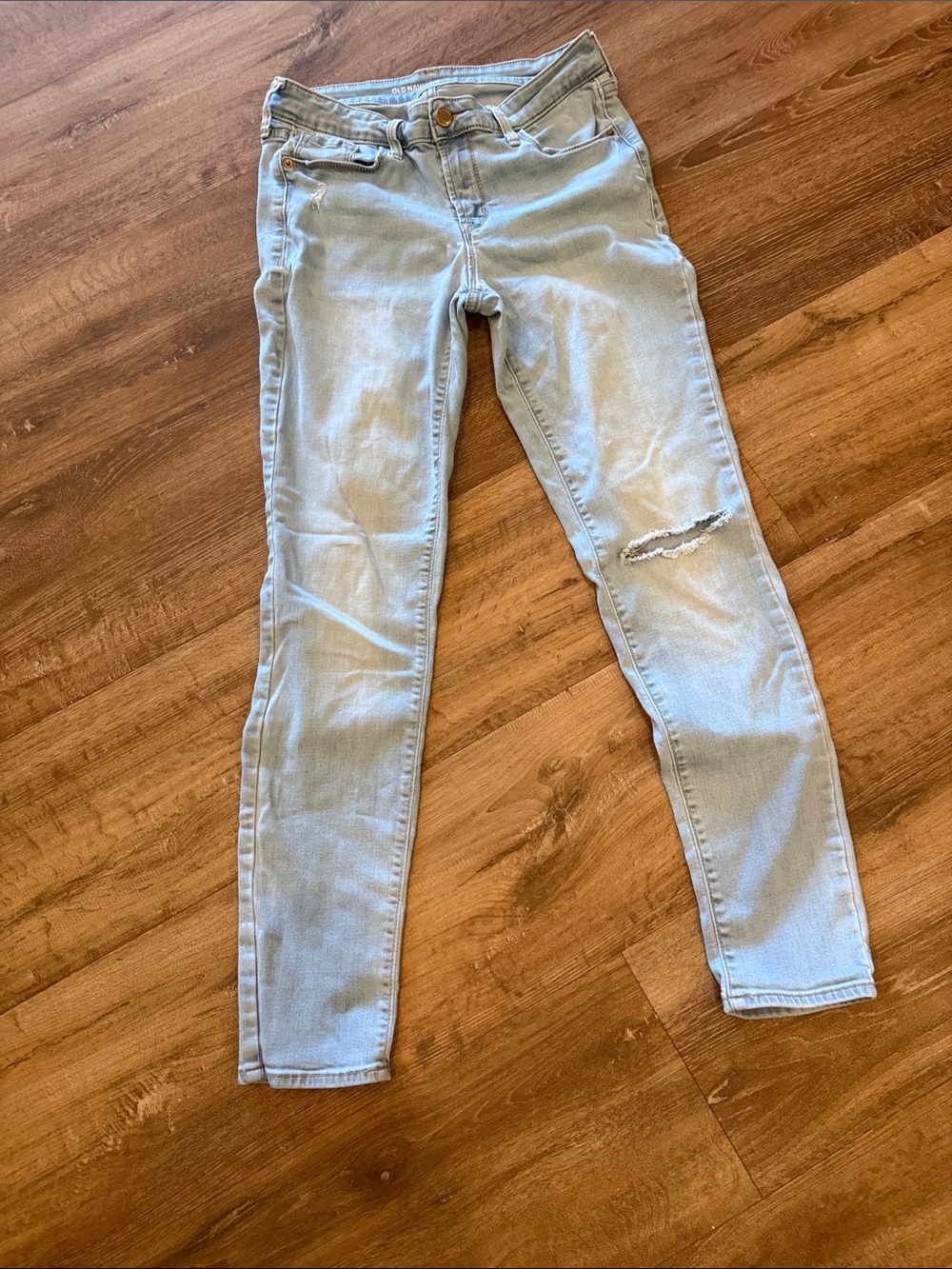 Old Navy Rockstar MidRise Distressed  Light Blue Skinny Jeans 8   30/28